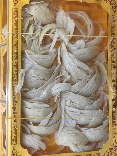 女子买20万快递保价寄燕窝 燕窝损坏顺丰只赔4万 收件时燕窝照片(杨女士供图)
