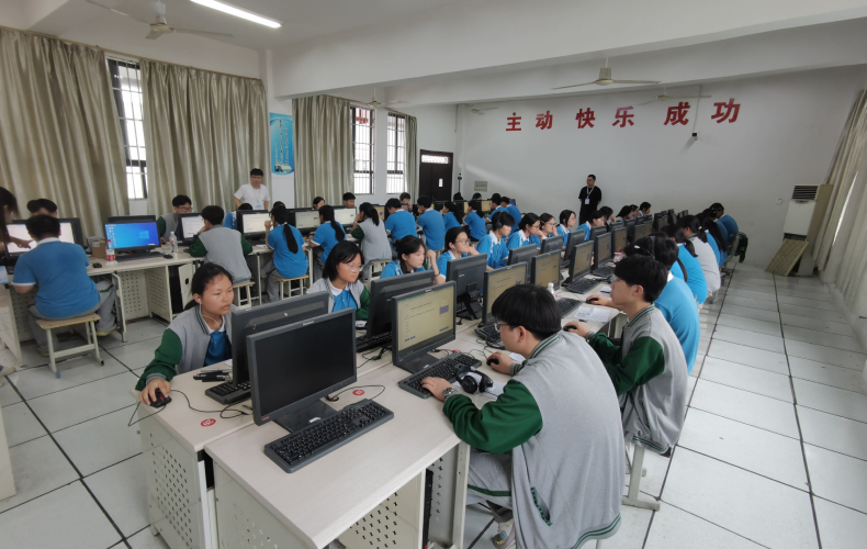 在家门口学习人工智能！浙江景宁落地人工智能培训基地