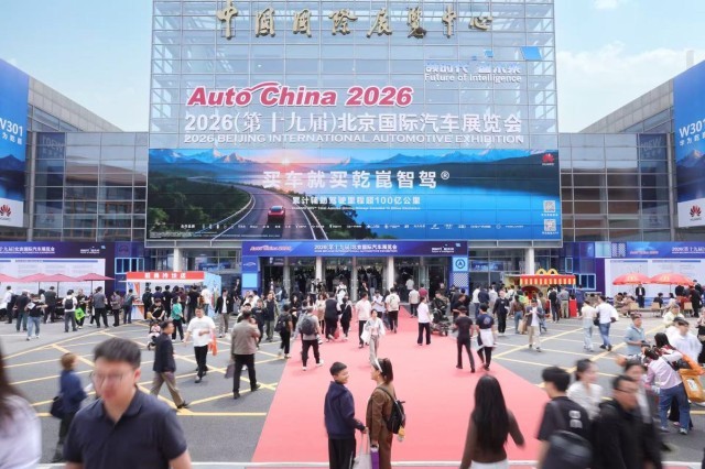 头部车企的共识：好车先配乾崑智驾