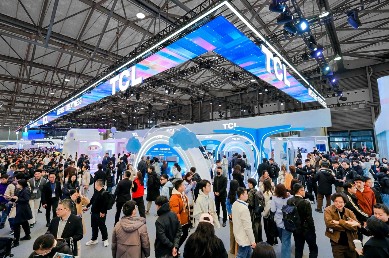 定义“屏宇宙”与AI应用创新 TCL亮相AWE2026
